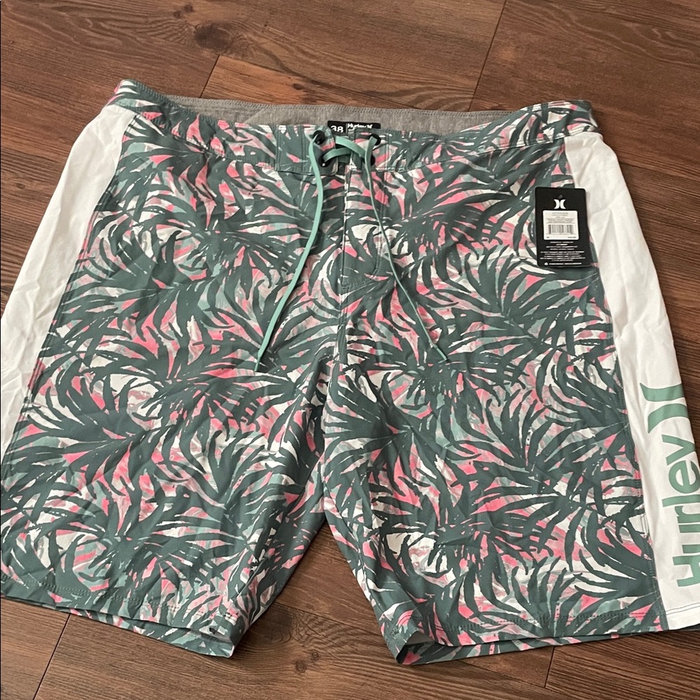 HURLEY Tropical Escape Paradise Swim Board Short,Sz.38!NWT - Picture 2 of 8